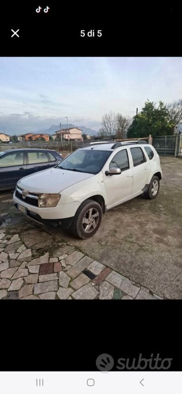 Bianco Usata 2010 Dacia Duster SUV | 3500 € (Buon prezzo) - Immagine 1/4