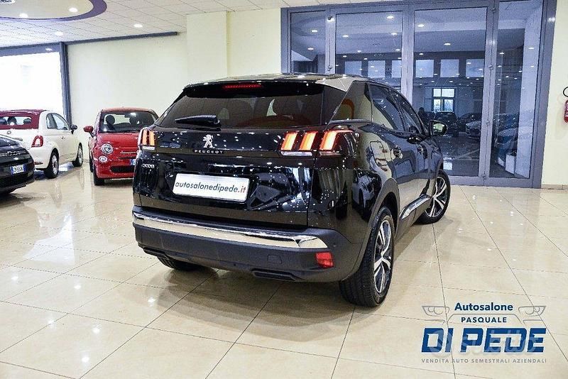 Usata Peugeot 3008 Allure 131 CV (96 kW) 2023 Nero SUV