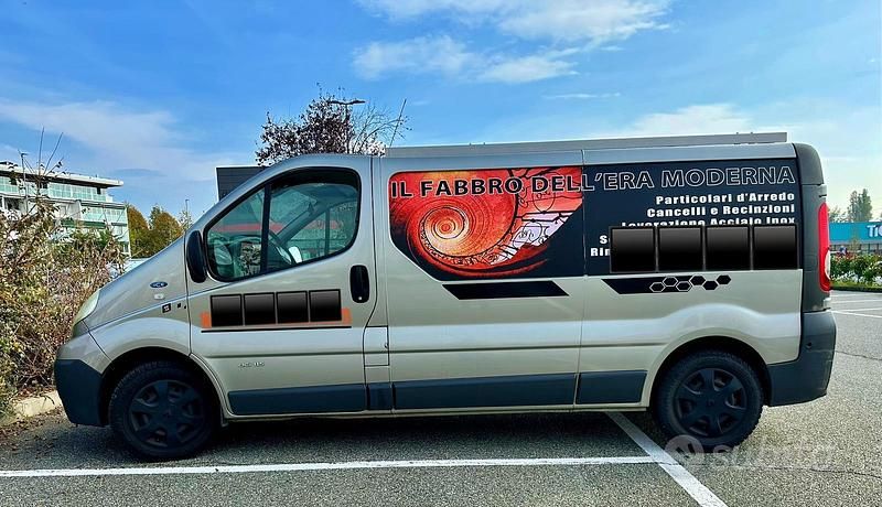 Usata Renault Trafic 116 CV (85 kW) 2011 Grigio Monovolume