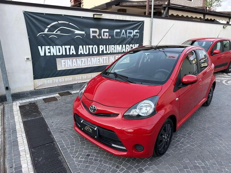 Usata Toyota Aygo 68 CV (50 kW) 2014 Other Utilitaria