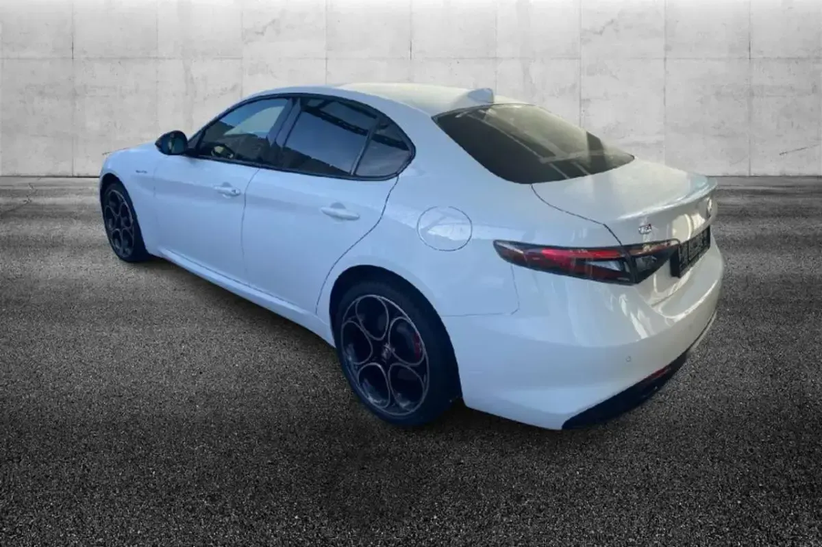 Usata Alfa Romeo Giulia Veloce 280 CV (205 kW) 2023 Bianco Berlina