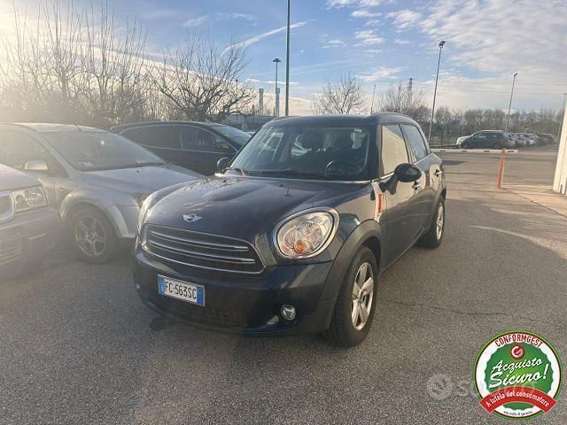 Nero Usata 2016 Mini Cooper D Countryman Business SUV | 9450 € (Buon prezzo) - Immagine 1/4