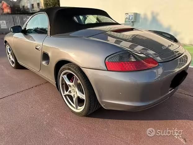 Usata Porsche Boxster 252 CV (185 kW) 2002 Grigio Cabrio