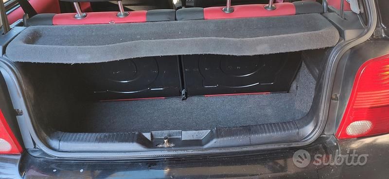 Usata VW Lupo 101 CV (74 kW) 2000 Nero Utilitaria