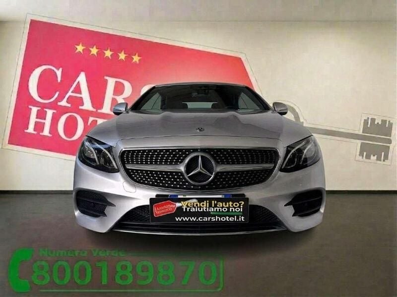 Begagnad Mercedes E220 Premium Plus 194 HK (142 kW) 2019 Grå Cab