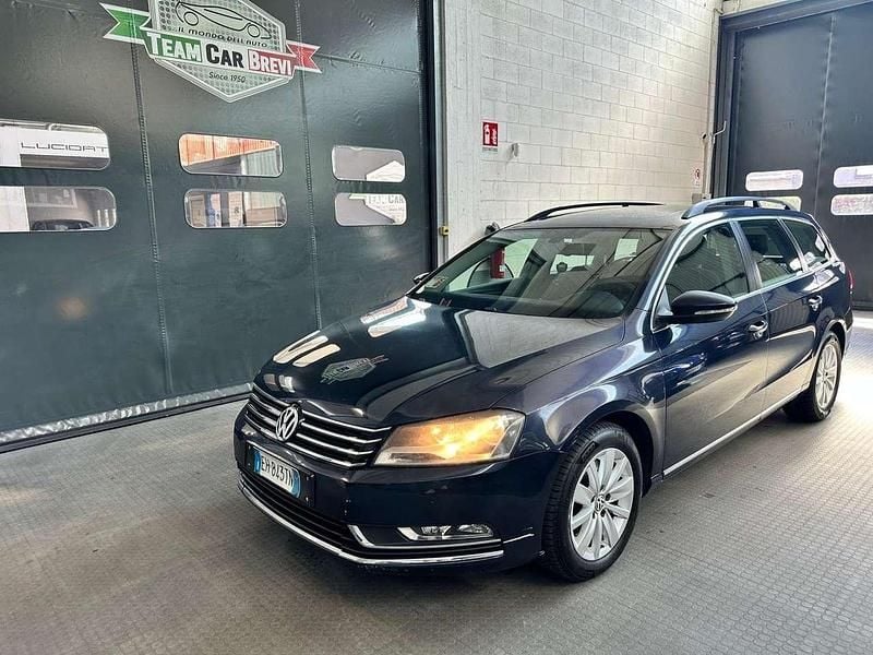 Blu/azzurro Usata 2011 VW Passat Highline Station wagon | 6500 € (Ottimo prezzo) - Immagine 1/4