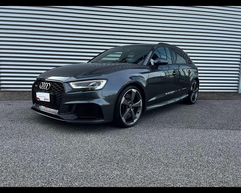 Grigio Usata 2018 Audi RS3 Tre volumi | 34.500 € (Buon prezzo) - Immagine 1/4