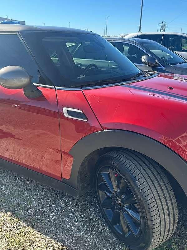 Usata Mini Cooper D Clubman Hype 150 CV (110 kW) 2016 Rosso Station wagon