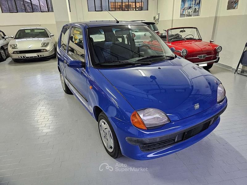 Usata Fiat 600 54 CV (39 kW) 2000 Blu/azzurro Berlina