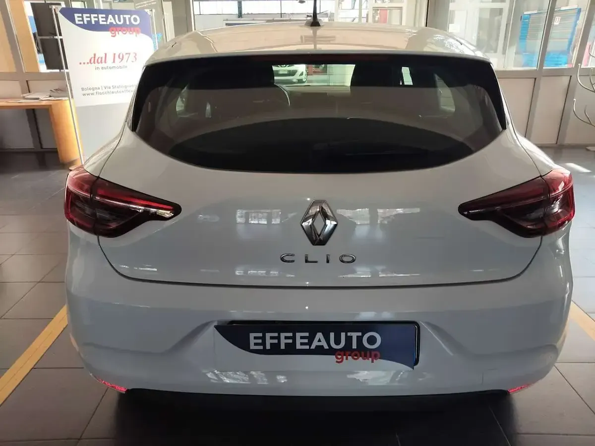 Usata Renault Clio V Life 91 CV (66 kW) 2021 Bianco Berlina