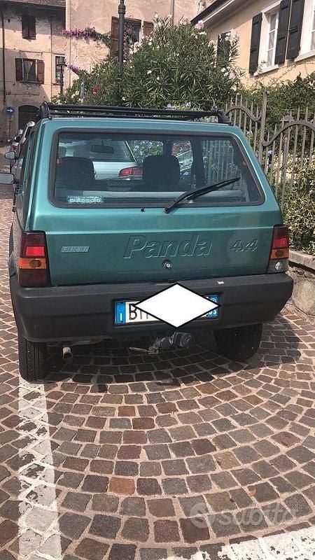 Verde Usata 2000 Fiat Panda 4x4 Trekking Due volumi | 7200 € - Immagine 1/2