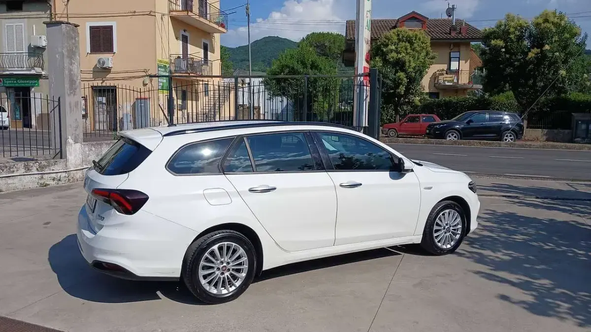 Usata Fiat Tipo 131 CV (96 kW) 2021 Bianco Station wagon