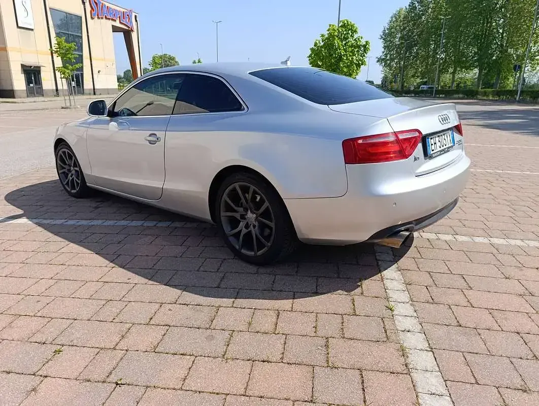 Usata Audi A5 211 CV (155 kW) 2011 Argento Coupé