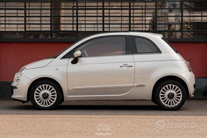 Usata Fiat 500 Lounge 69 CV (50 kW) 2011 Bianco Berlina