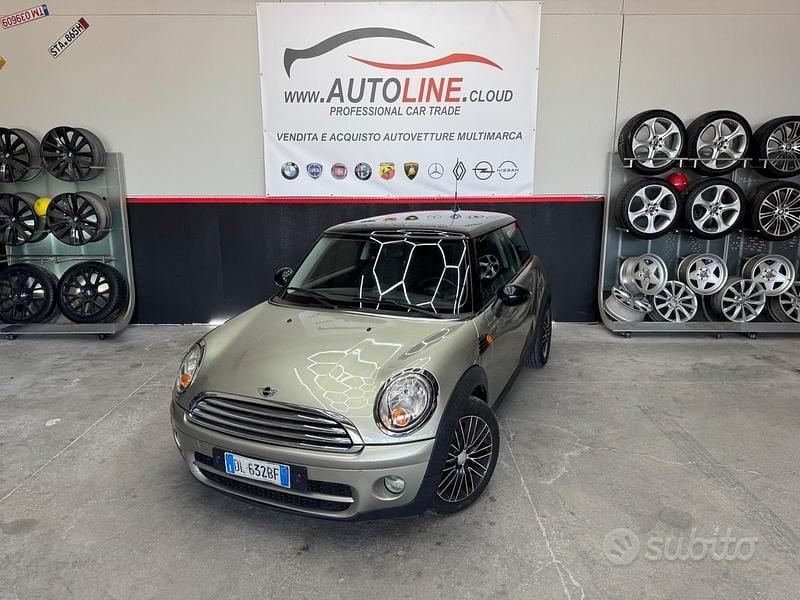 Usata Mini Cooper D 109 CV (80 kW) 2008 Marrone Utilitaria