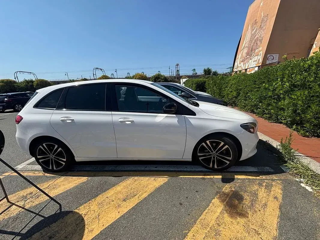 Usata Mercedes B180 Executive 116 CV (85 kW) 2020 Bianco Utilitaria