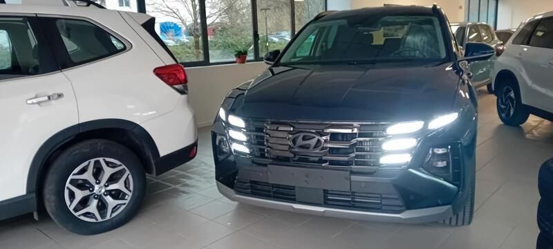 Blu Nuova 2025 Hyundai Tucson SUV | 35.800 € (Buon prezzo) - Immagine 1/4