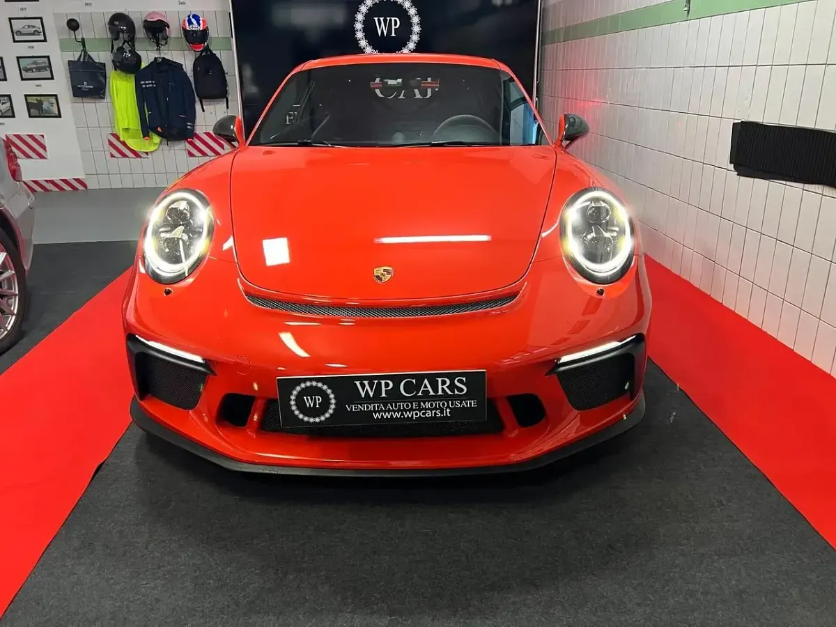 Usata Porsche 992 521 CV (383 kW) 2018 Arancione Coupé