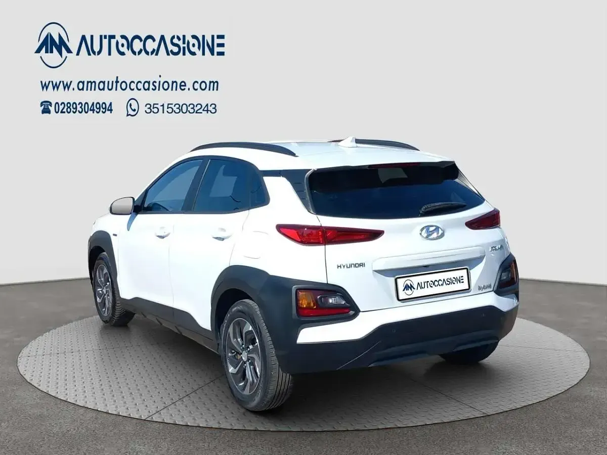 Usata Hyundai Kona 105 CV (77 kW) 2021 Bianco SUV