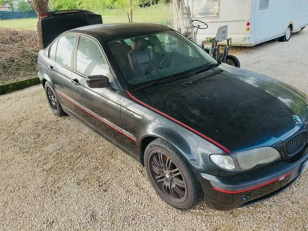 Usata BMW 320 150 CV (110 kW) 2002 Nero Berlina