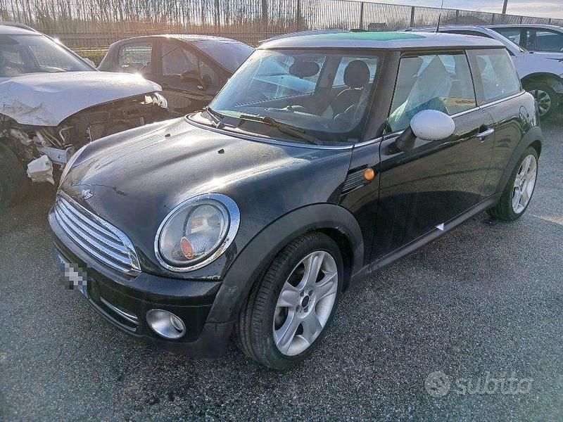 Nero Usata 2007 Mini Cooper Due volumi | 3500 € (Buon prezzo) - Immagine 1/4
