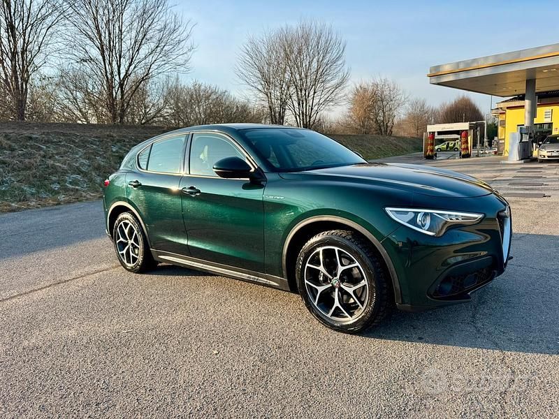 Verde Usata 2021 Alfa Romeo Stelvio Veloce SUV | 23.000 € (Buon prezzo) - Immagine 1/4