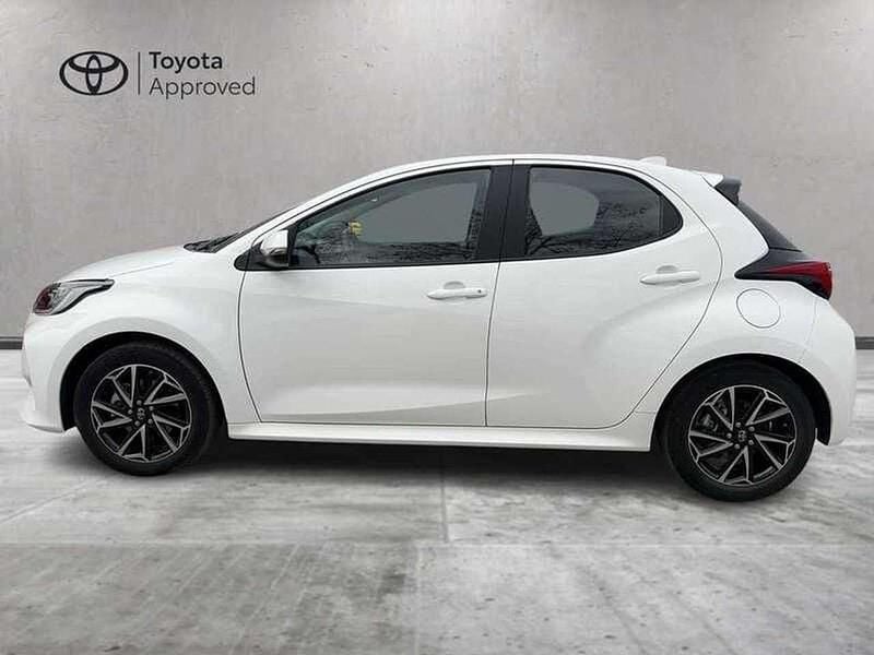 Usata Toyota Yaris Hybrid Trend 116 CV (85 kW) 2022 Bianco Utilitaria