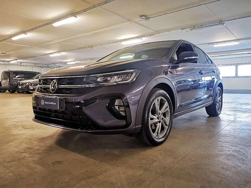 Usata VW Taigo R-line 110 CV (80 kW) 2022 Smoky grey metallizzato deep b SUV