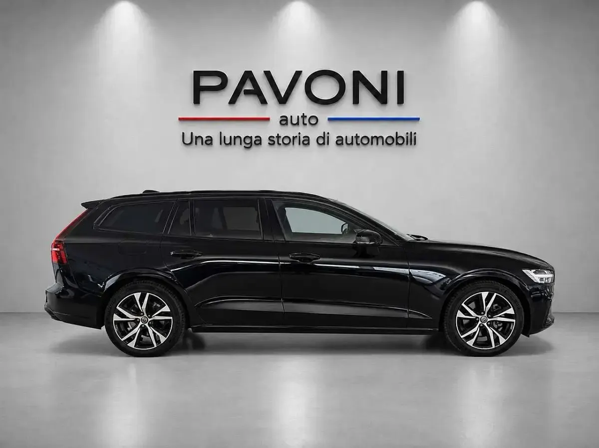Nuova Volvo V60 Plus 197 CV (144 kW) 2026 Nero Station wagon