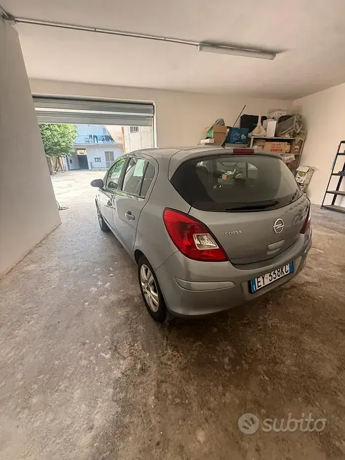 Usata Opel Corsa 75 CV (55 kW) 2015 Grigio Utilitaria