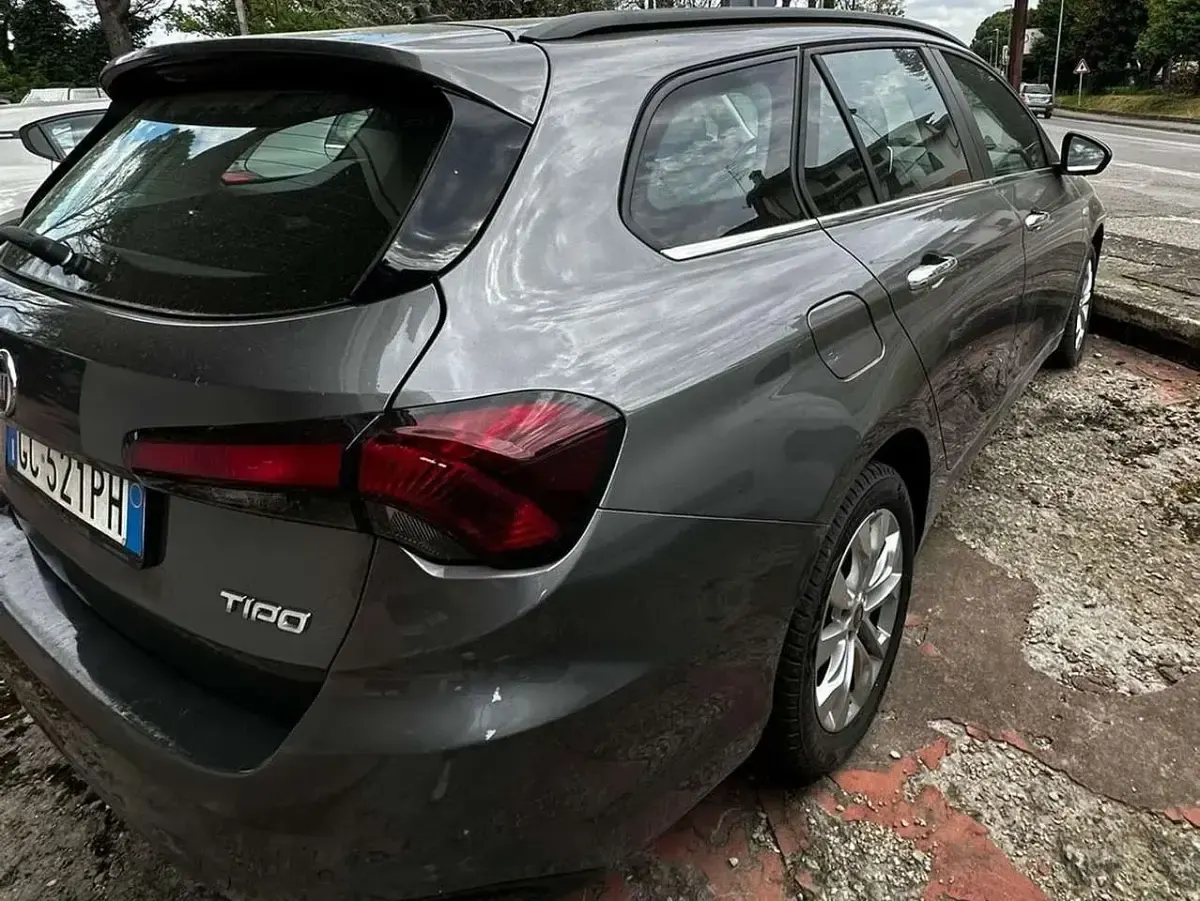Usata Fiat Tipo Business 95 CV (69 kW) 2020 Grigio Station wagon