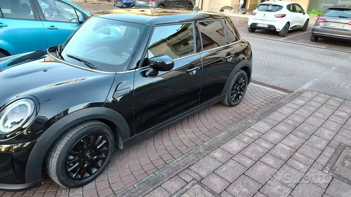 Usata Mini Cooper Coupé 75 CV (55 kW) 2023 Nero Coupé