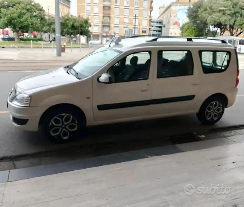 Usata Dacia Logan 88 CV (64 kW) 2012 Bianco Berlina