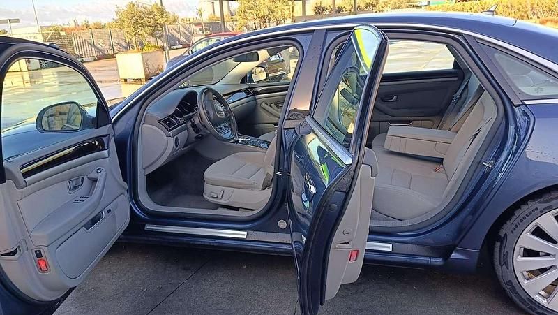 Usata Audi A8 224 CV (164 kW) 2008 Blu/azzurro Berlina
