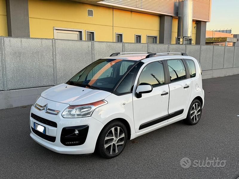 Bianco Usata 2015 Citroën C3 Picasso Exclusive Monovolume | 4900 € (Buon prezzo) - Immagine 1/4
