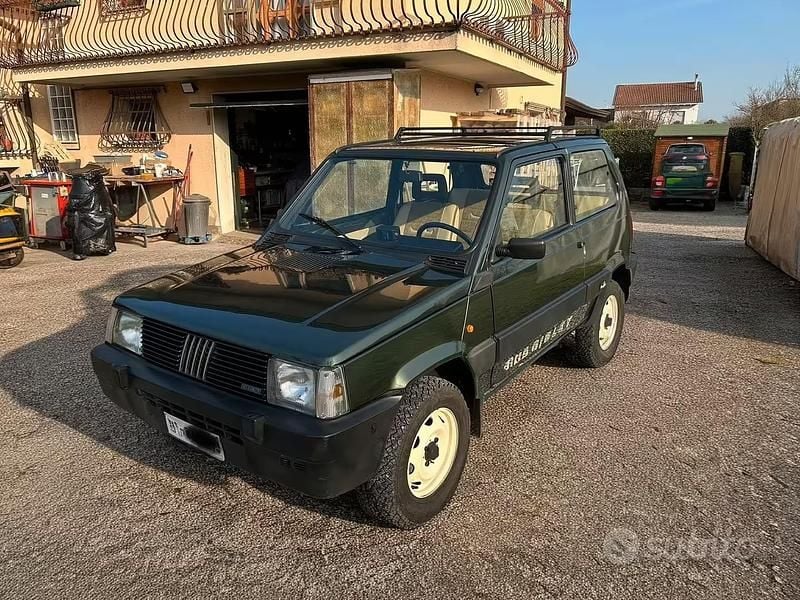 Usata Fiat Panda 4x4 50 CV (36 kW) 1987 Verde Utilitaria