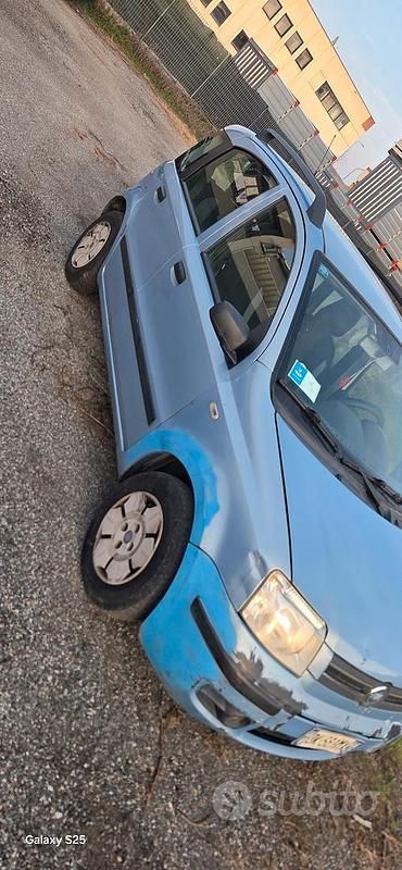 Usata Fiat Panda 2005 Blu Utilitaria