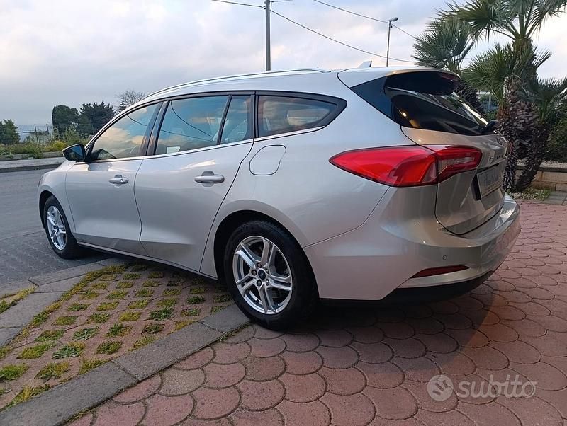 Usata Ford Focus Business Edition 120 CV (88 kW) 2021 Grigio Station wagon