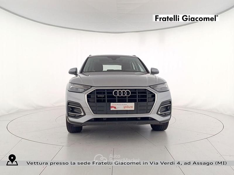 Usata Audi Q5 Business 299 CV (219 kW) 2022 Argento fioretto metallizzato SUV