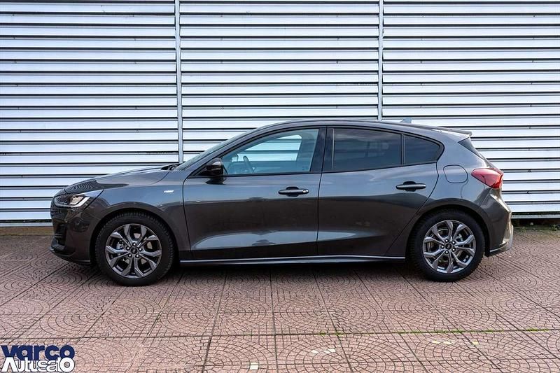 Usata Ford Focus ST-Line 125 CV (91 kW) 2022 Grigio magnetic Monovolume