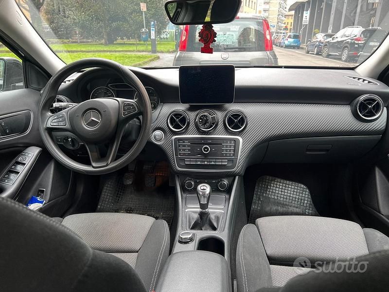 Usata Mercedes GLA180 2019 Nero SUV