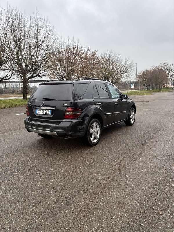 Usata Mercedes ML320 224 CV (164 kW) 2006 SUV