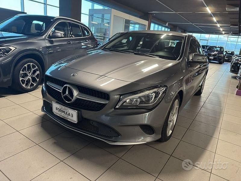 Usata Mercedes CLA200 Executive 136 CV (100 kW) 2019 Grigio Berlina