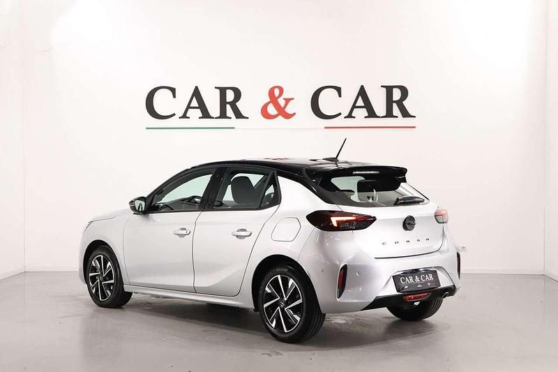 Usata Opel Corsa 101 CV (74 kW) 2024 Argento Berlina