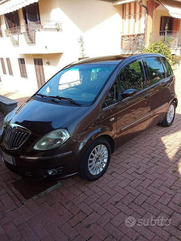 Usata Lancia Musa 2007 Marrone Monovolume