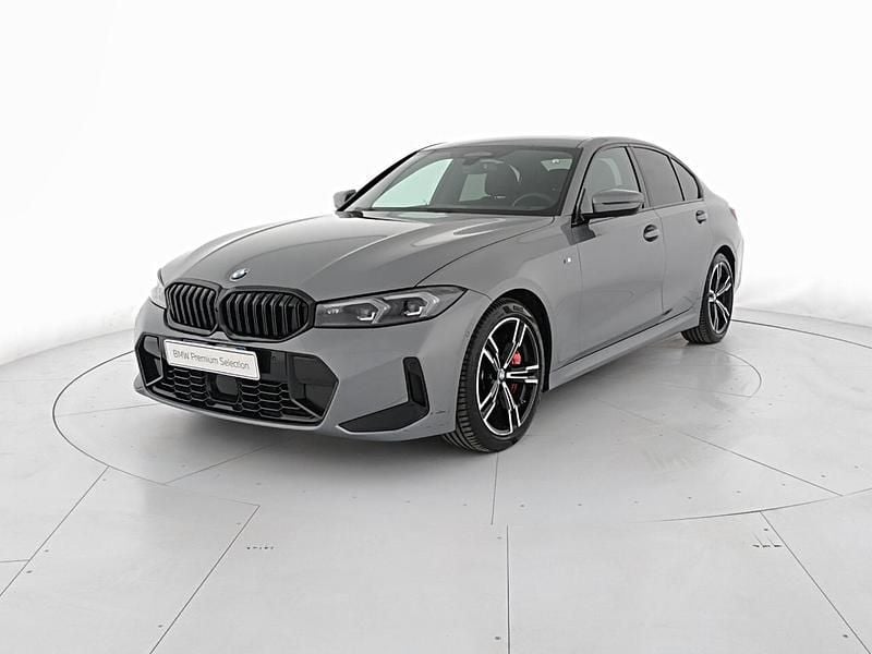 Usata BMW 320e M Sport 190 CV (139 kW) 2025 Grigio Berlina