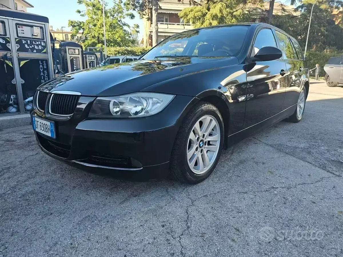 Usata BMW 320 Efficient Dynamics 177 CV (130 kW) 2007 Nero Station wagon