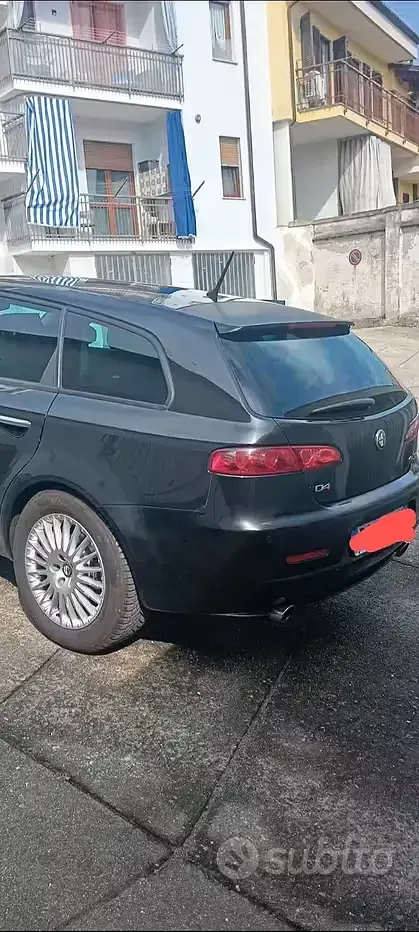 Usata Alfa Romeo 159 150 CV (110 kW) 2008 Nero Station wagon