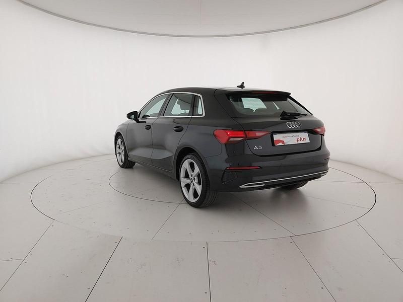 Begagnad Audi A3 Advanced 150 HK (110 kW) 2022 Svart Sedan