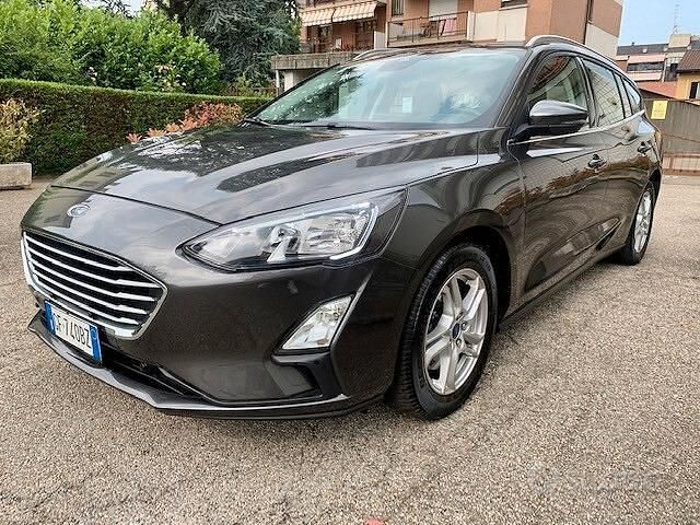 Grigio Usata 2021 Ford Focus Station wagon | 12.900 € (Ottimo prezzo) - Immagine 1/4